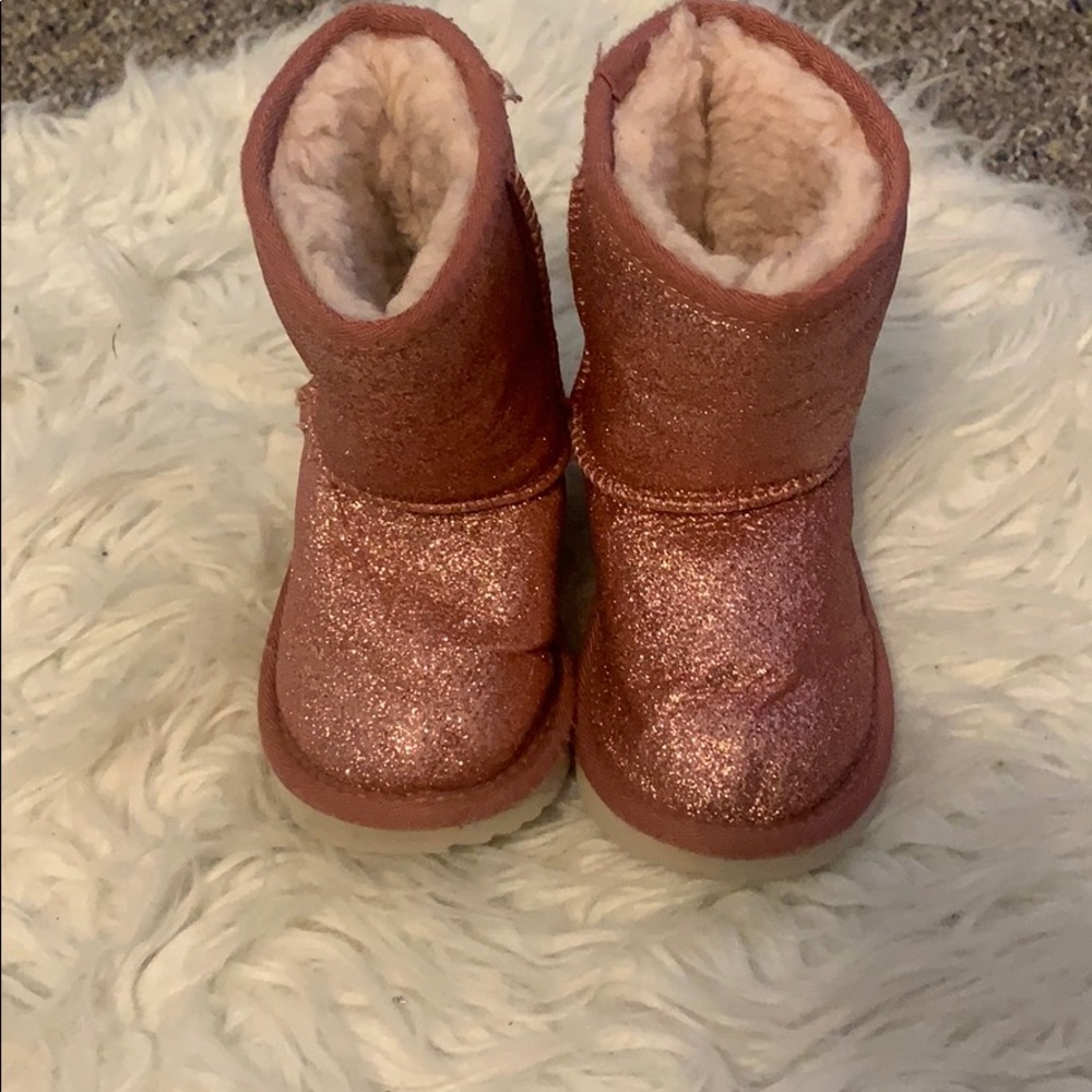 Toddler glitter ugg